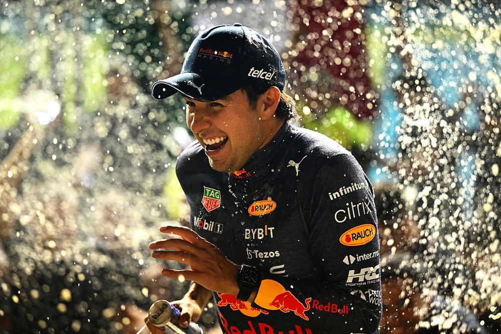 sergio perez red bull racing r