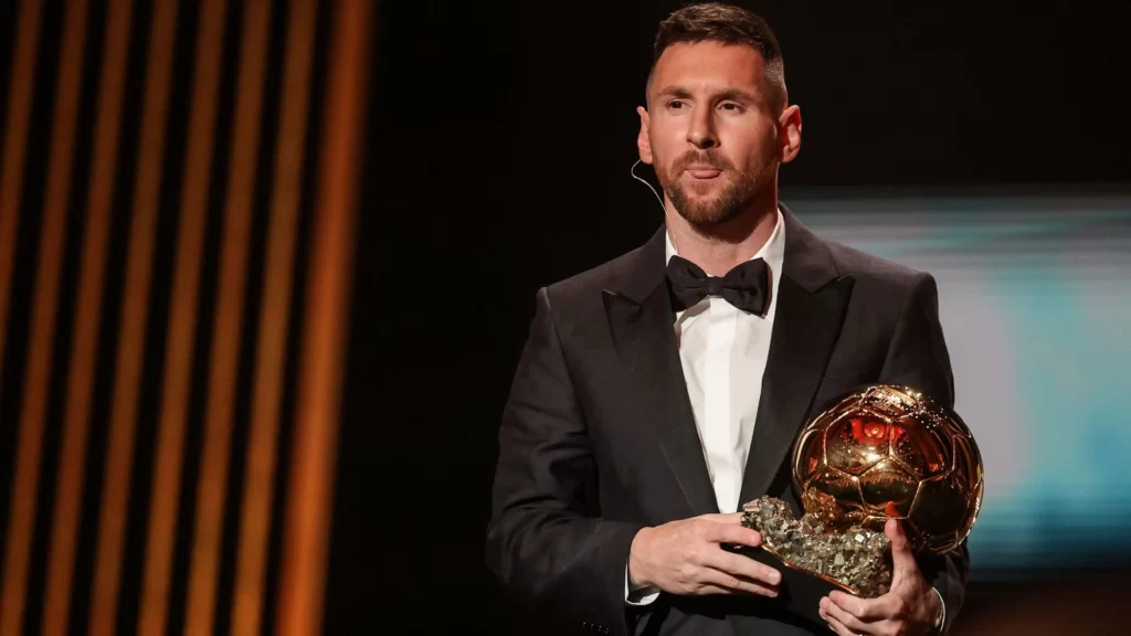 What special gift did Lionel Messi receive from Inter Miami teammates ...