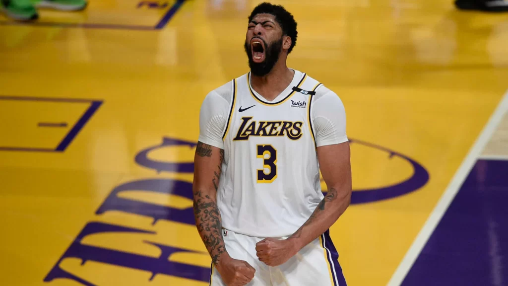 Anthony Davis’ tech foul sparks heated confrontation between Lakers and Grizzlies players