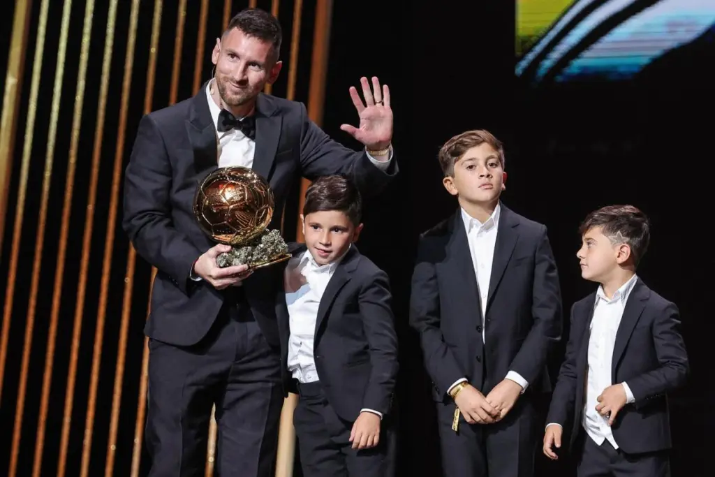 Lionel Messi and his sons