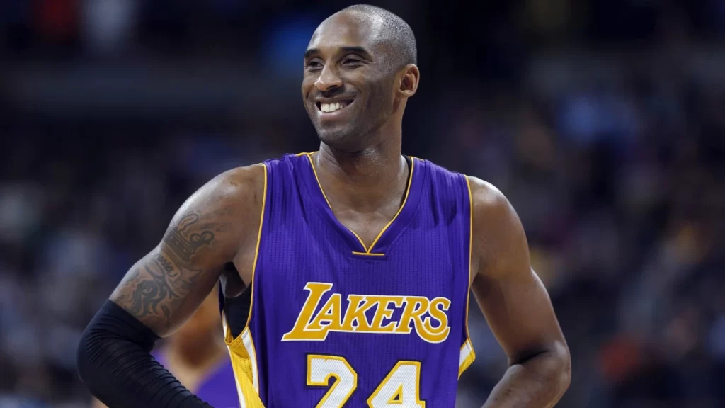 Lakers former team doctor revealed Kobe Bryant's “loud and clear” message to Paul Pierce after he recovered from a severe injury Achilles tendon 