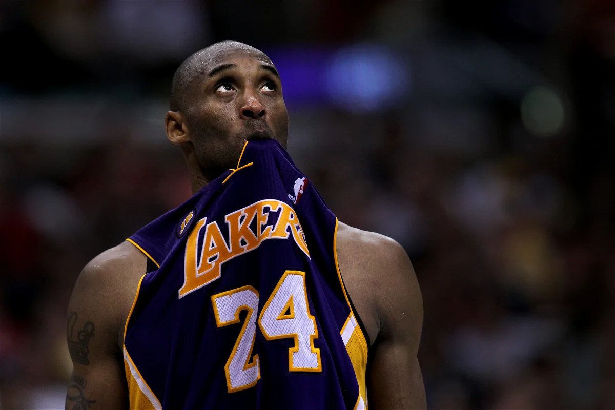 Lakers former team doctor revealed Kobe Bryant's “loud and clear” message to Paul Pierce after he recovered from a severe injury Achilles tendon