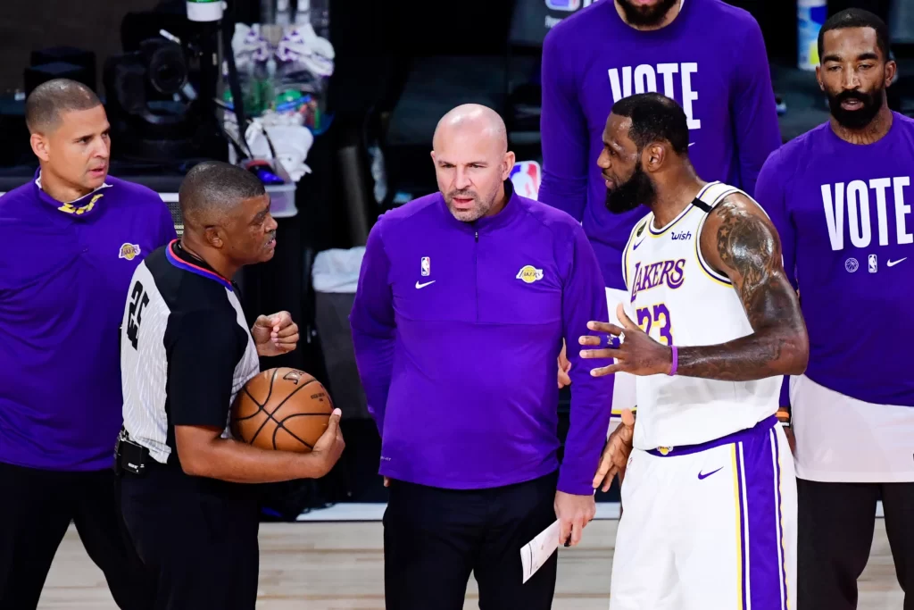 Lakers star LeBron James gives supports to Jason Kidd after Mavs HC's angry response to ESPN reporter