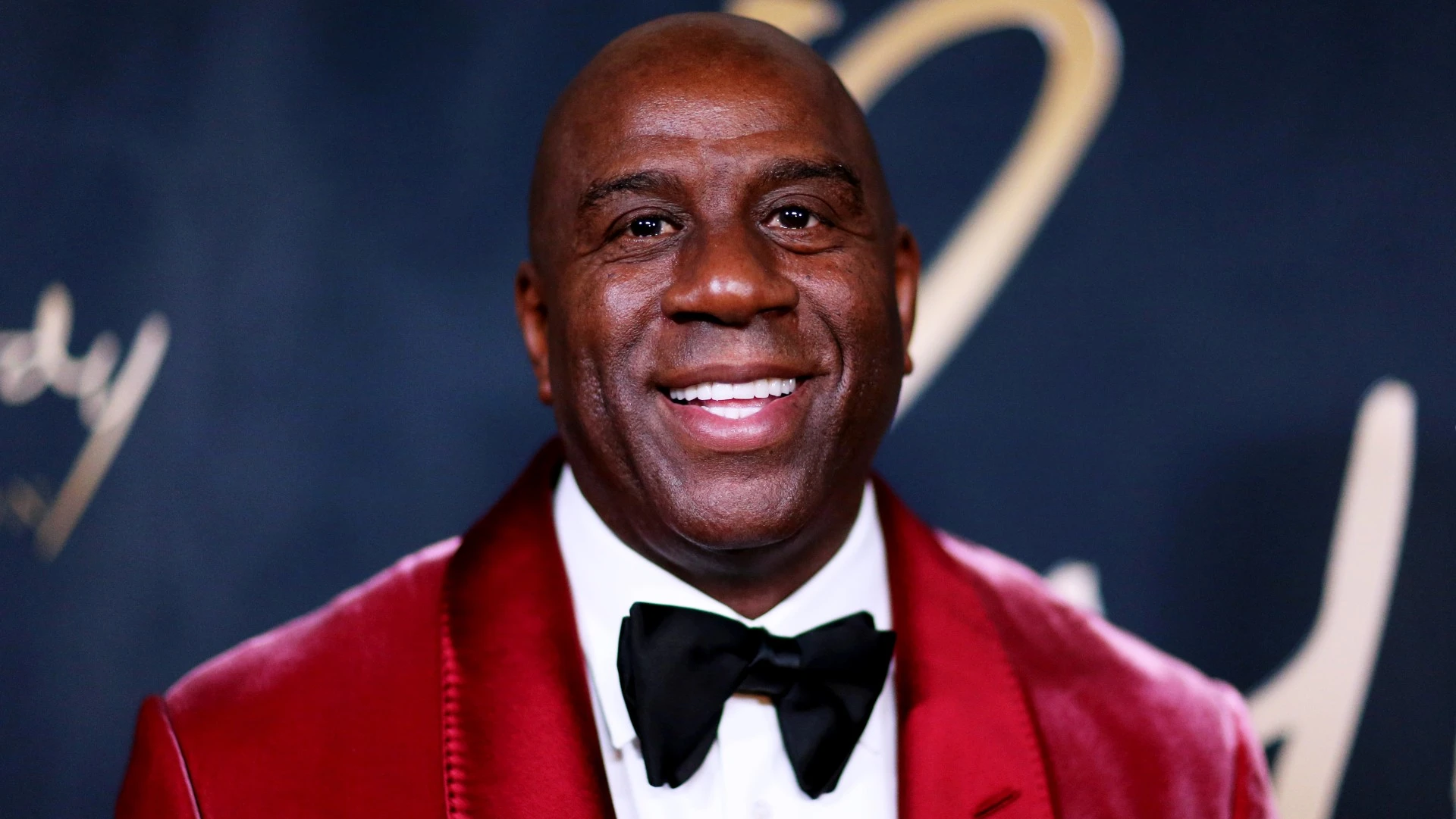 Magic Johnson reveal a coin flipping incident between himself and MJ