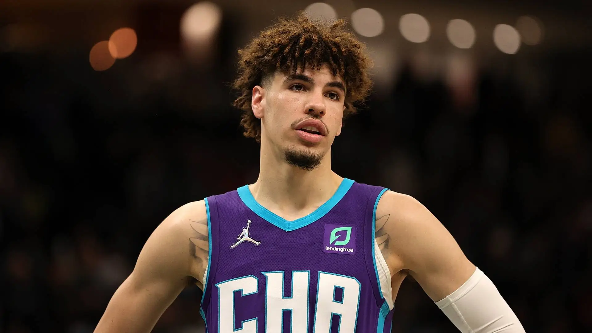 Shams Charania of the Athletic gives LaMelo Ball Injury Hornets amid a humiliating loss to Knicks as star PG expected to be out for multiple weeks