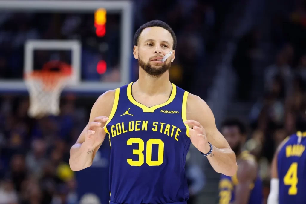 Shaquille said "I've never seen a guy like him", amid ranking Stephen Curry above him with Michael Jordan and LeBron James as GOAT after the matchup against the Boston Celtics.