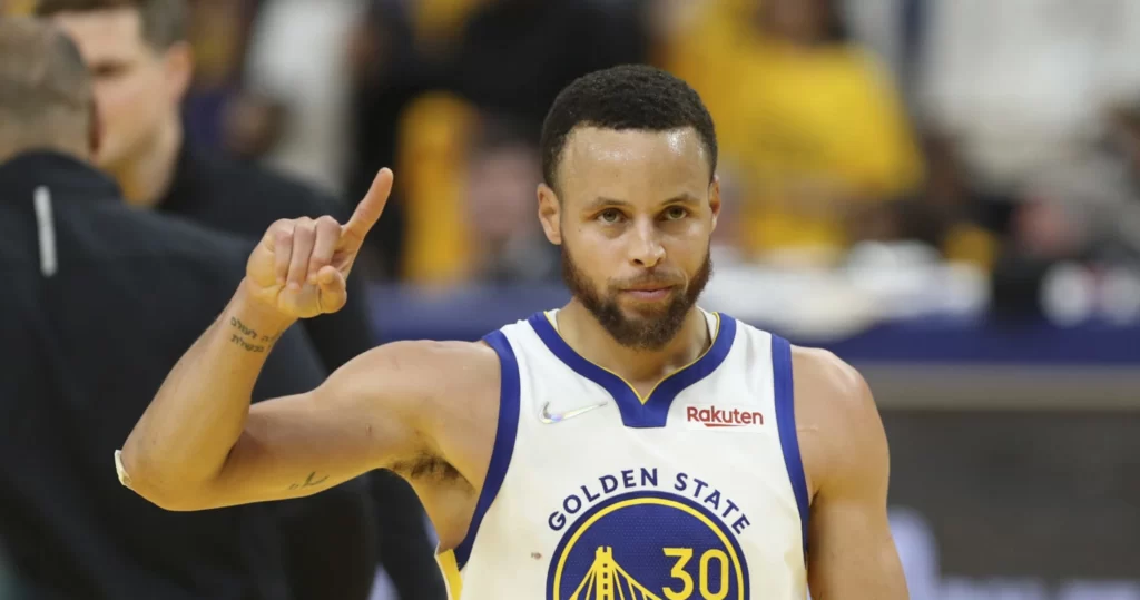 The Boston Celtics Jaylen Brown mocks Stephen Curry with “too small” sign, and attracted Warriors star marking a revenge an amazing with “night night” celebration following game-winner in OT