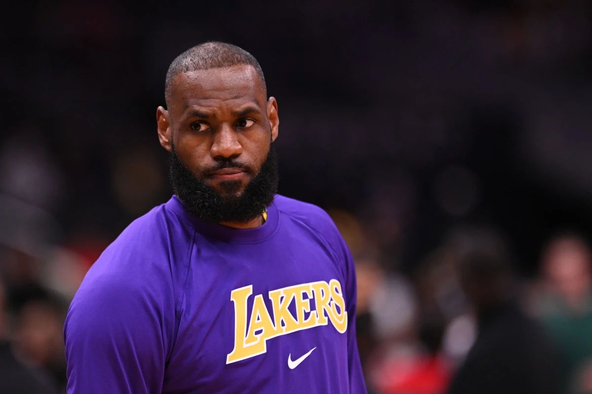 HOF bound LeBron James acknowledged and call for NFL talent's big money contract amid his quest to fulfill $500,000 payout