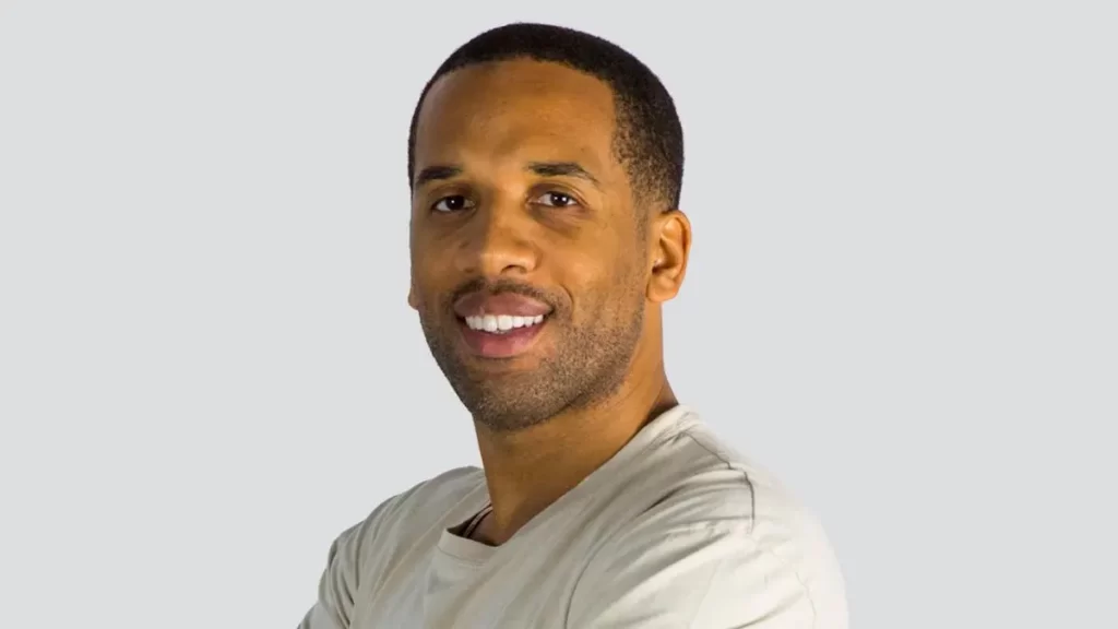 Maverick Carter who is LeBron James' manager has admitted to making illegal bets on NBA matches.