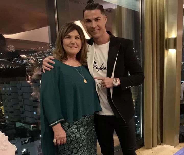 Cristiano Ronaldo throws grand party on his mother's birthday